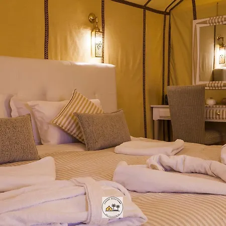 Hotel Luxury Oasis Camp Merzouga Esterno foto
